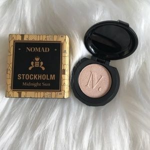 NOMAD Illuminating Highlighter in Midnight Sun